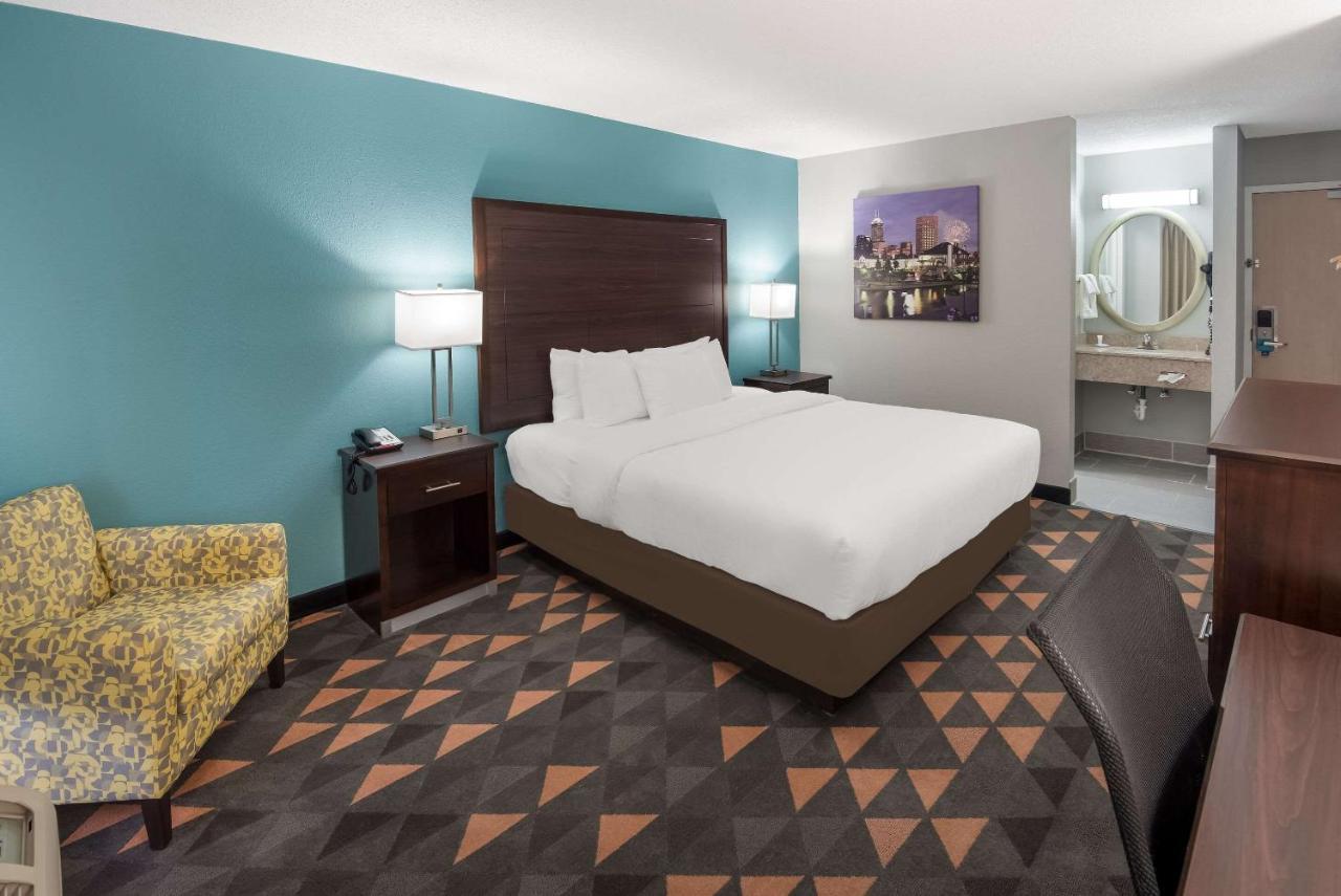 Clarion Pointe Indianapolis Northeast Hotel Castleton Kültér fotó