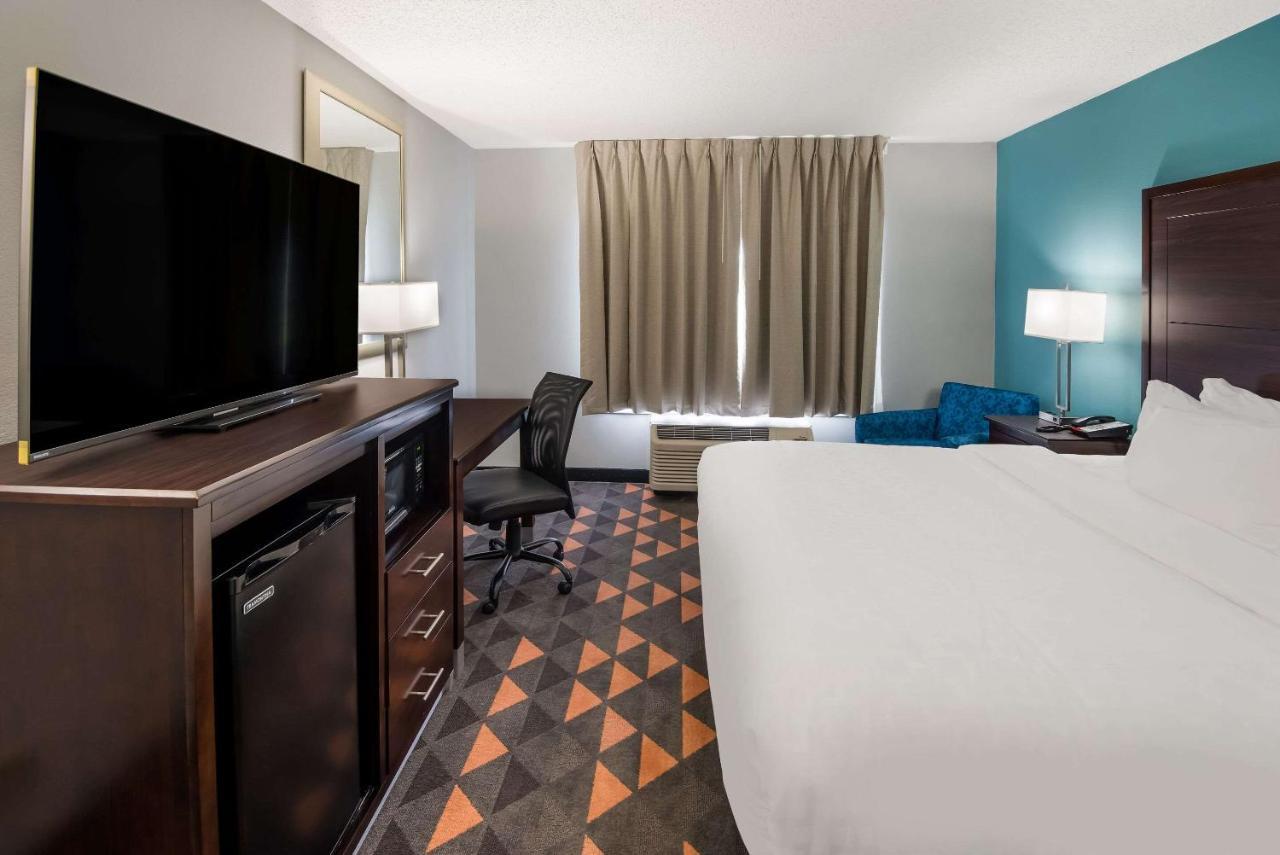 Clarion Pointe Indianapolis Northeast Hotel Castleton Kültér fotó