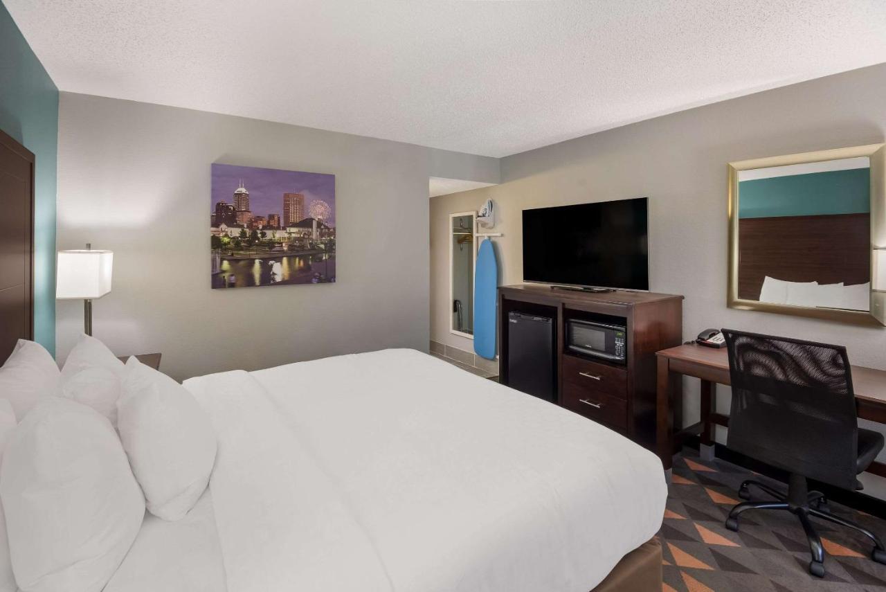 Clarion Pointe Indianapolis Northeast Hotel Castleton Kültér fotó