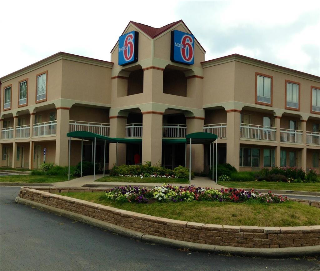 Clarion Pointe Indianapolis Northeast Hotel Castleton Kültér fotó